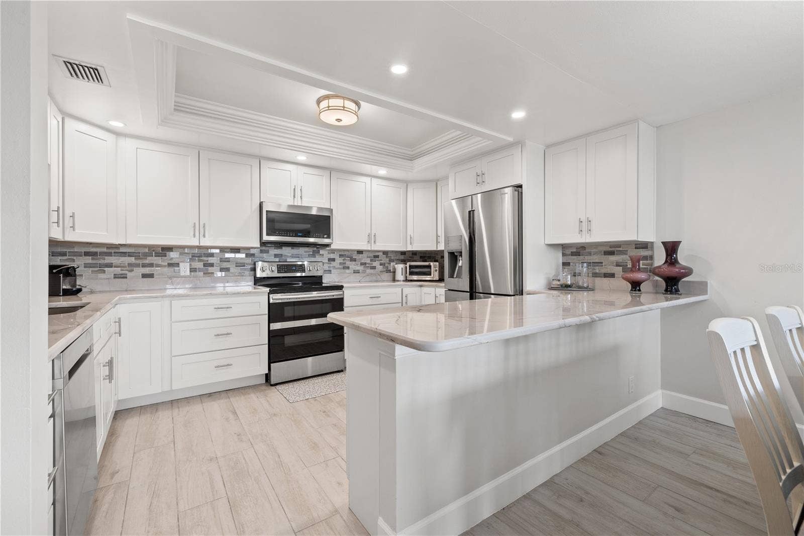 1501 GULF BOULEVARD, #206, Clearwater, FL 33767 Kitchen