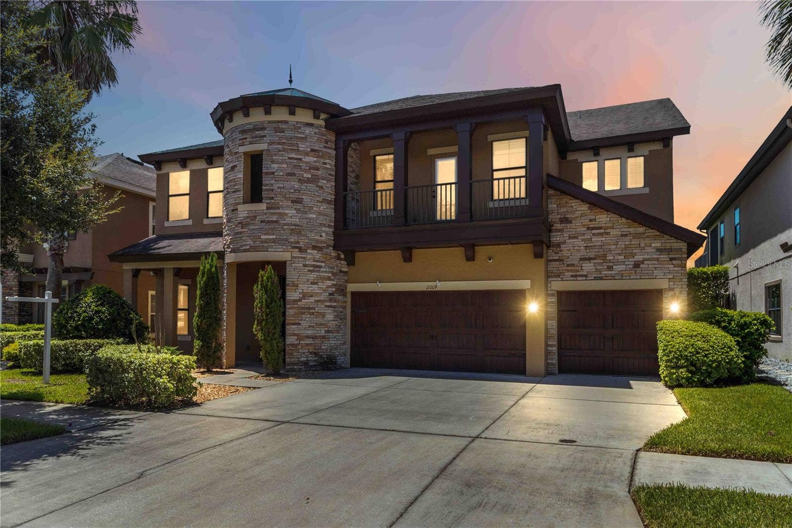 11009 CHARMWOOD DRIVE, Riverview, FL 33569 11009 CHARMWOOD DRIVE, Riverview, FL 33569