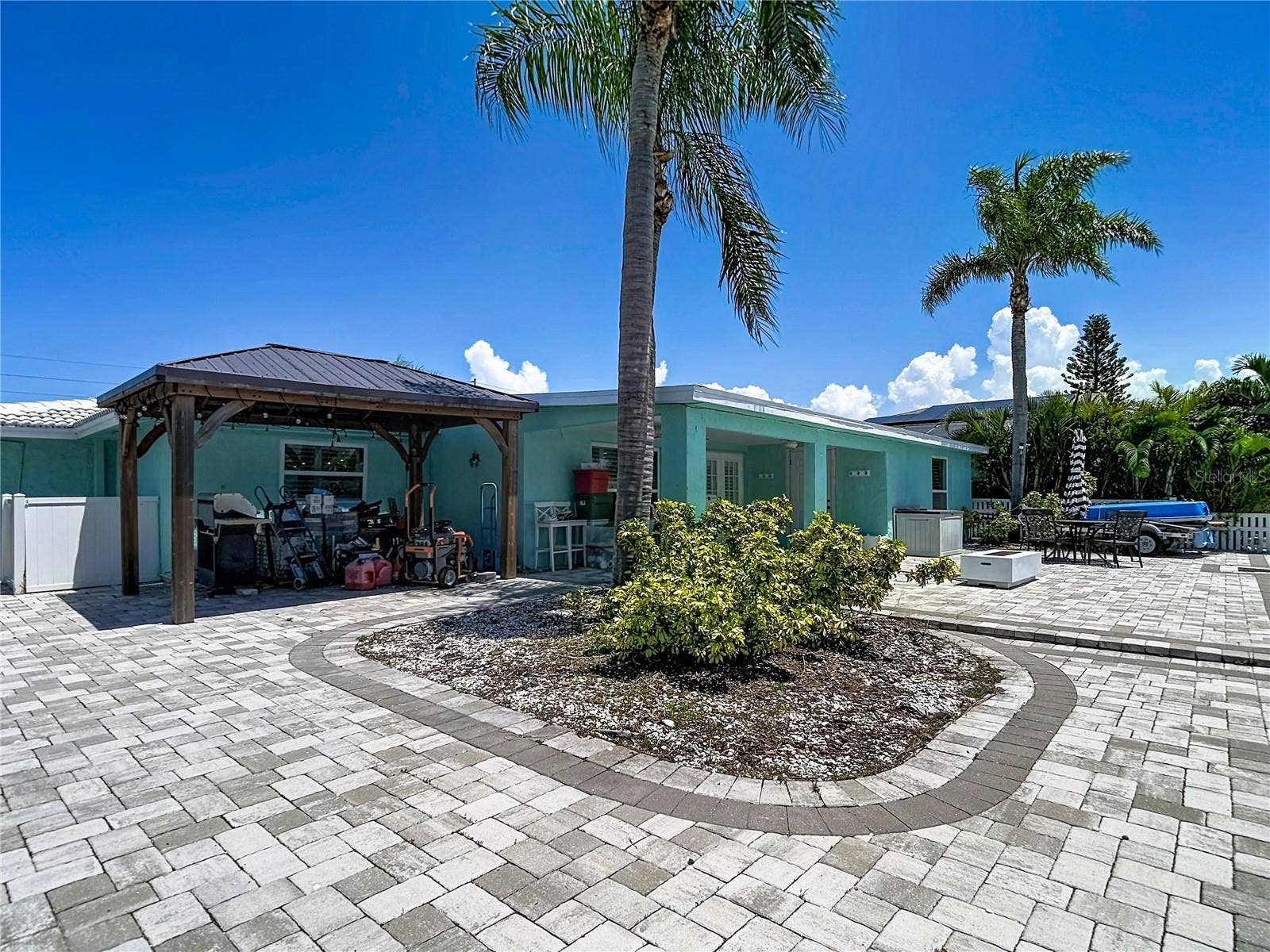 3516 FLORAMAR TERRACE, New Port Richey, FL 34652 3516 FLORAMAR TERRACE, New Port Richey, FL 34652