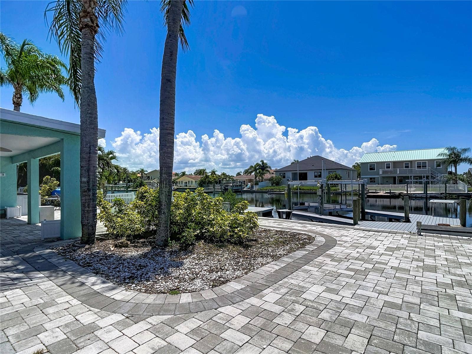 3516 FLORAMAR TERRACE, New Port Richey, FL 34652 3516 FLORAMAR TERRACE, New Port Richey, FL 34652