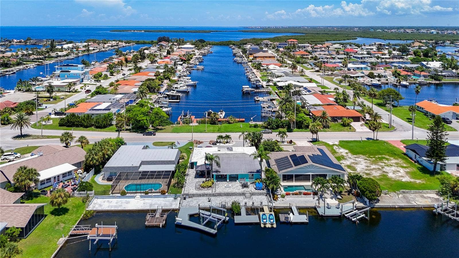 3516 FLORAMAR TERRACE, New Port Richey, FL 34652 3516 FLORAMAR TERRACE, New Port Richey, FL 34652