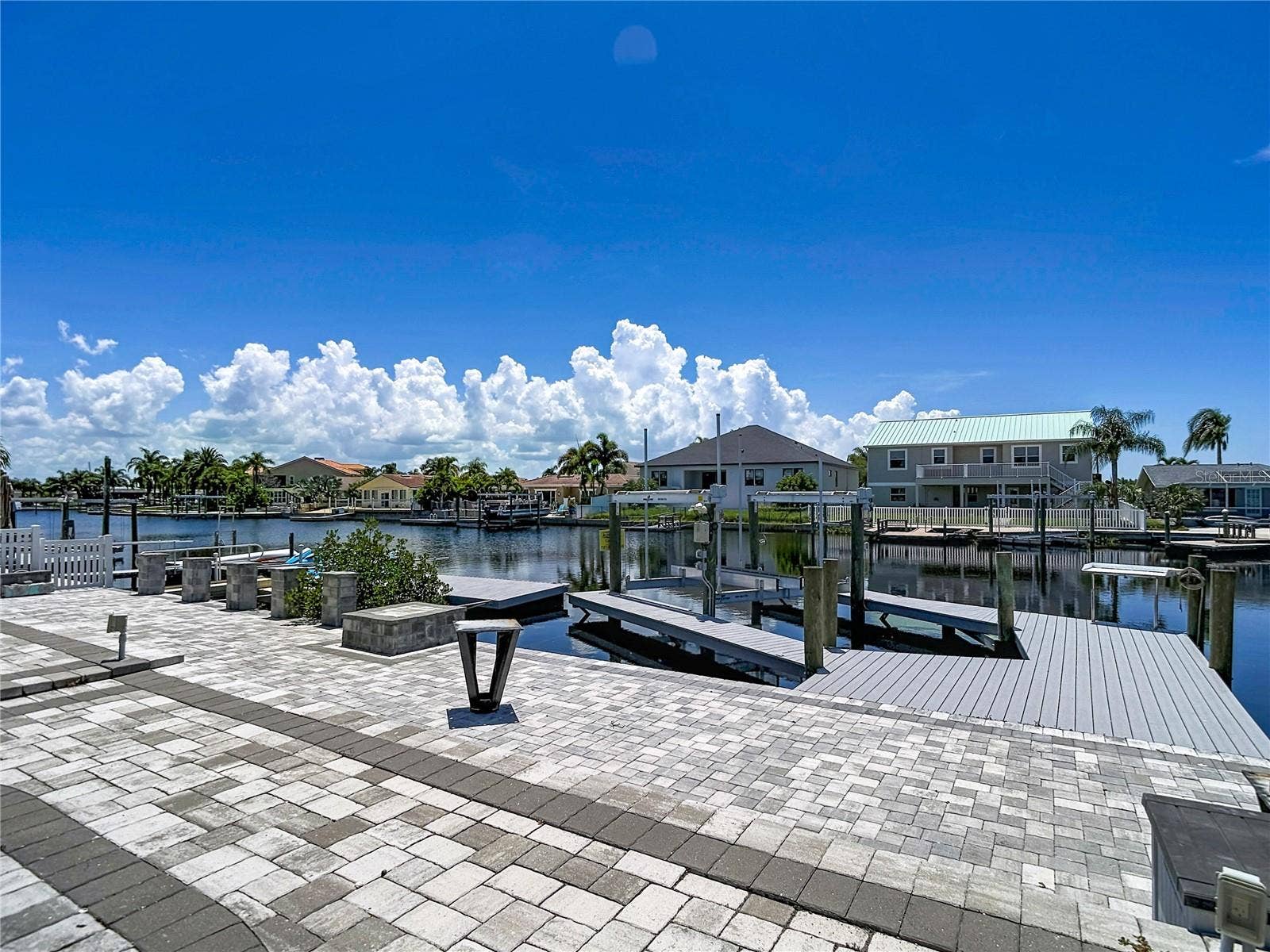 3516 FLORAMAR TERRACE, New Port Richey, FL 34652 3516 FLORAMAR TERRACE, New Port Richey, FL 34652