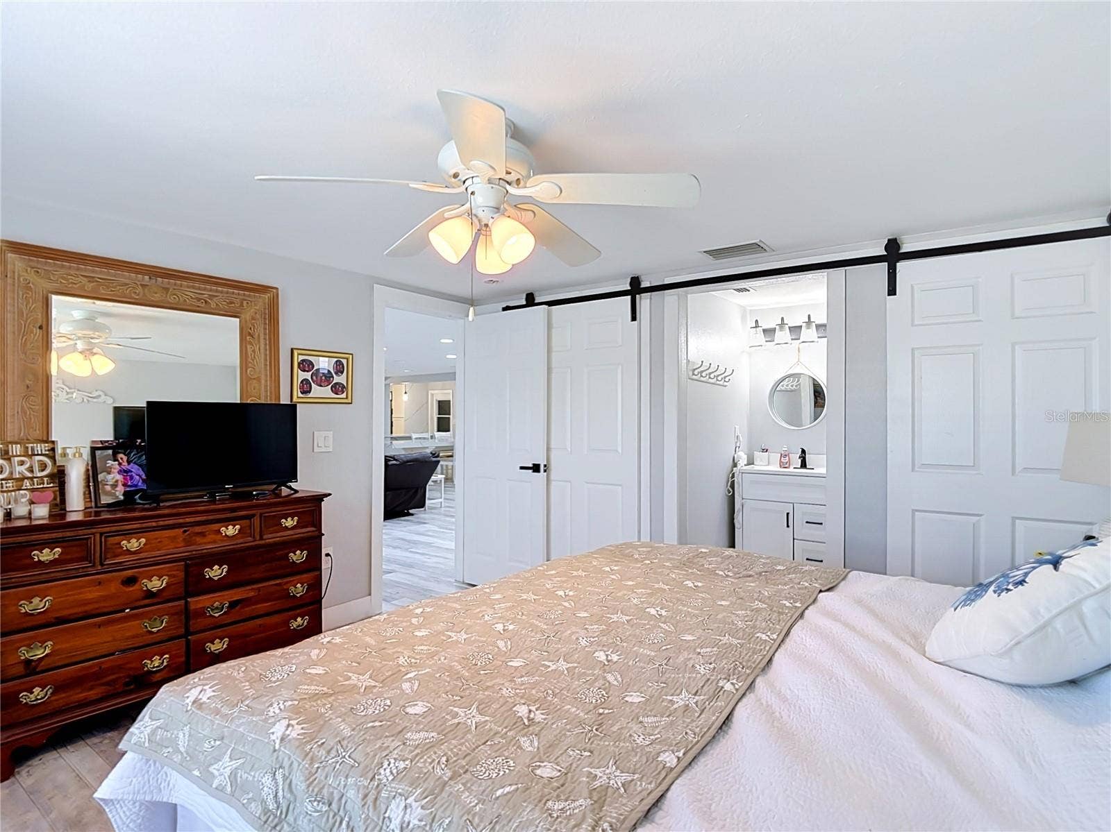 3516 FLORAMAR TERRACE, New Port Richey, FL 34652 3516 FLORAMAR TERRACE, New Port Richey, FL 34652