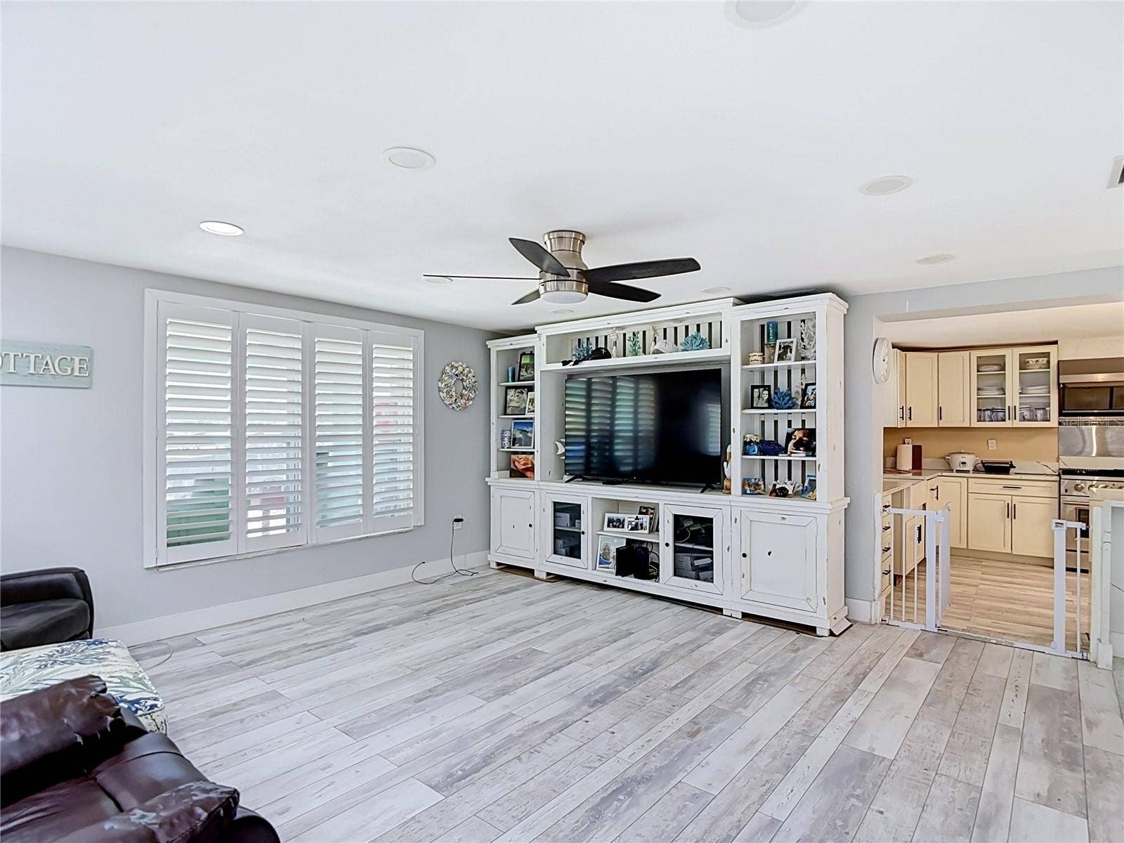 3516 FLORAMAR TERRACE, New Port Richey, FL 34652 3516 FLORAMAR TERRACE, New Port Richey, FL 34652