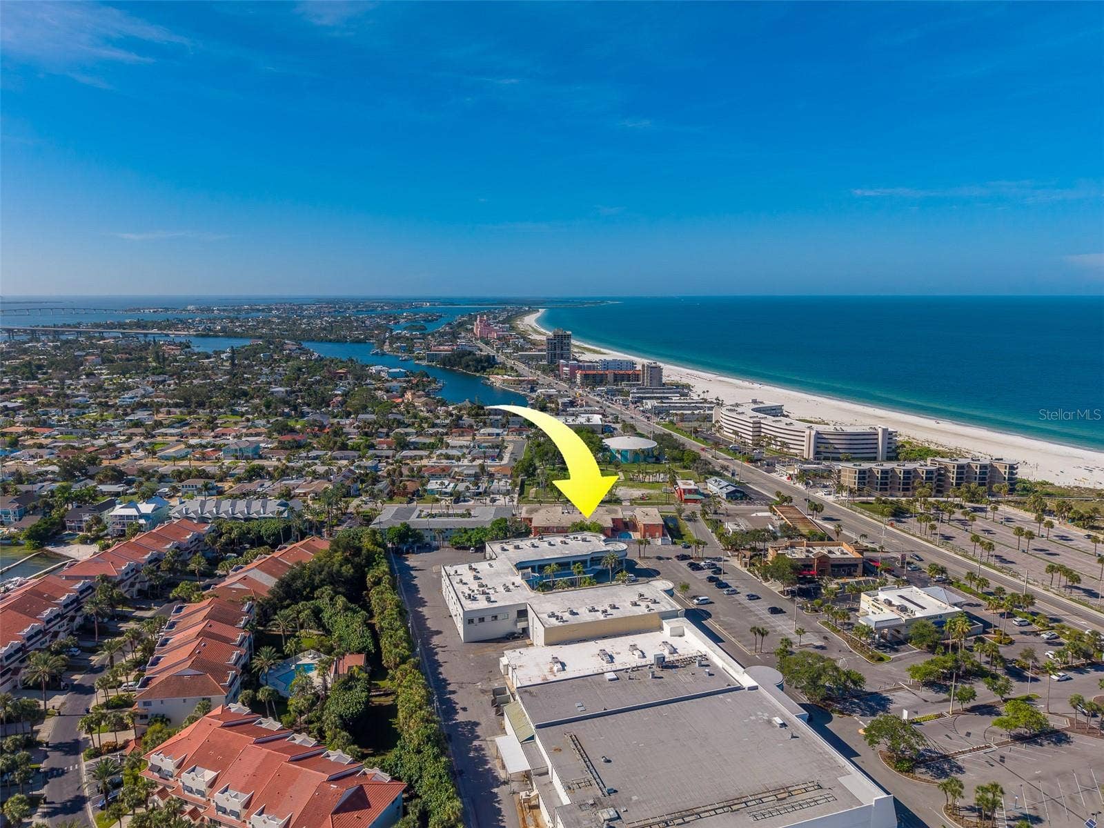 121 46TH AVENUE, #2G, St Pete Beach, FL 33706 Short walk to the sugar sands of St. Pete Bch