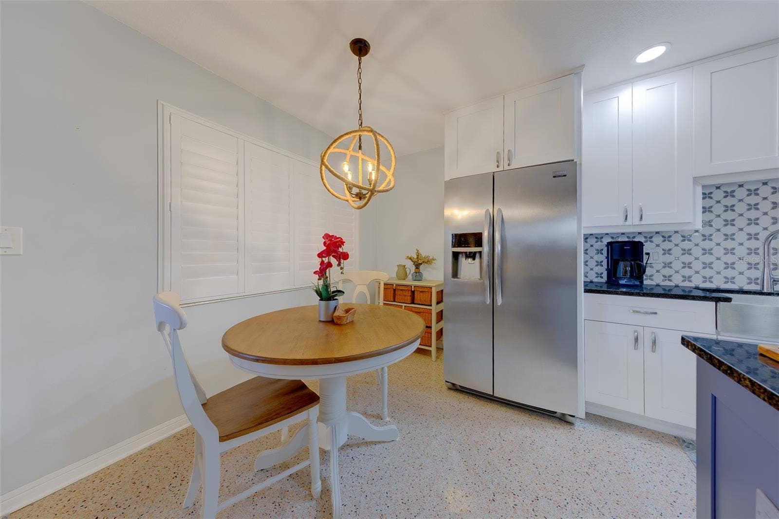 121 46TH AVENUE, #2G, St Pete Beach, FL 33706 Dining area