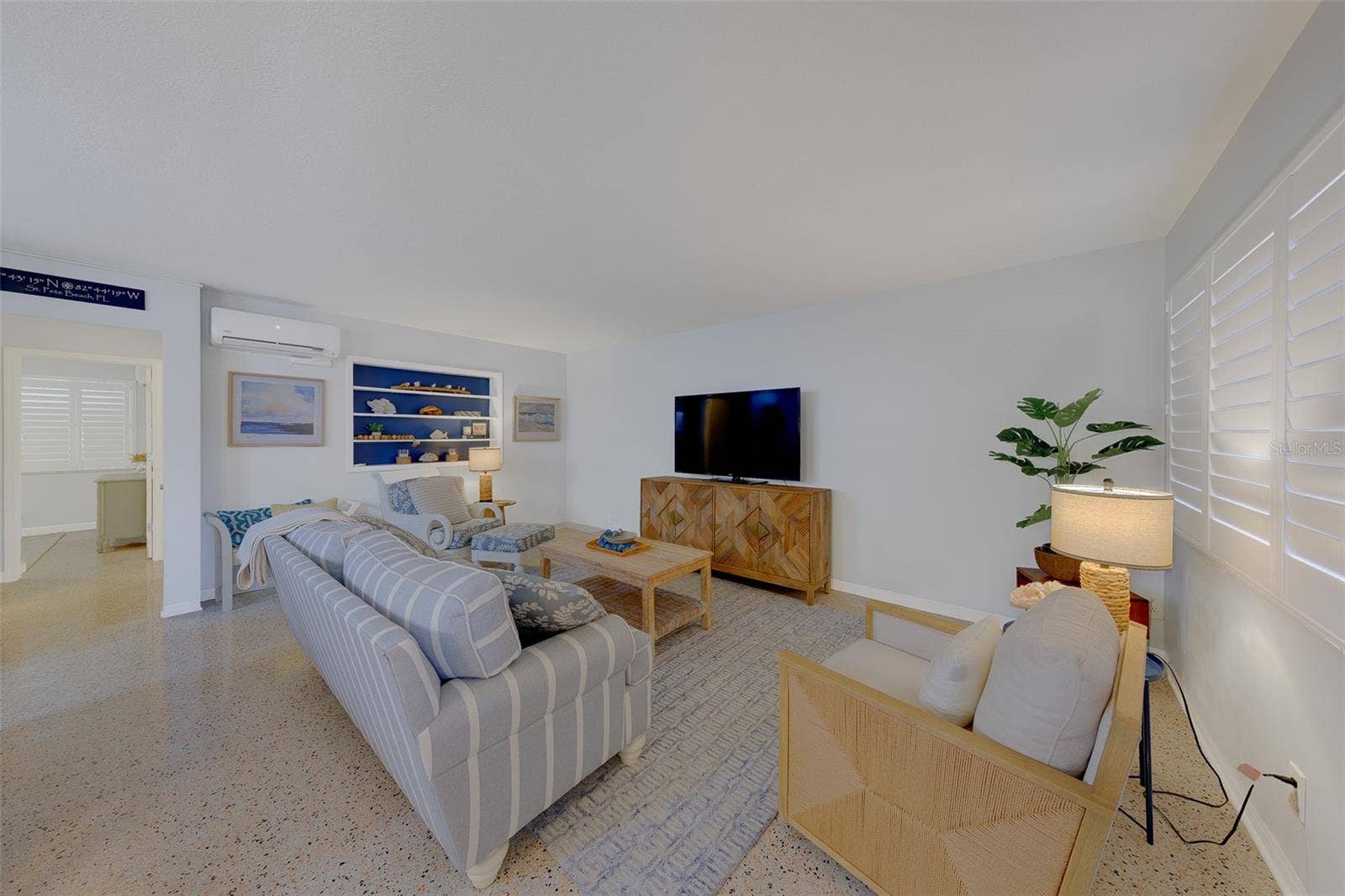 121 46TH AVENUE, #2G, St Pete Beach, FL 33706 Living space