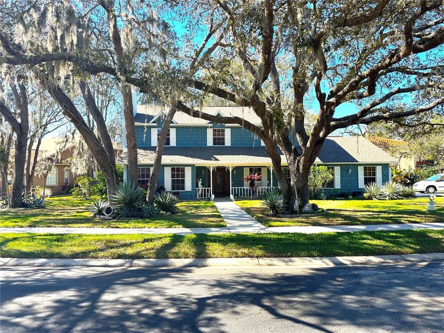 Property photo for 8834 WHISPERING OAKS TRAIL, New Port Richey, FL
