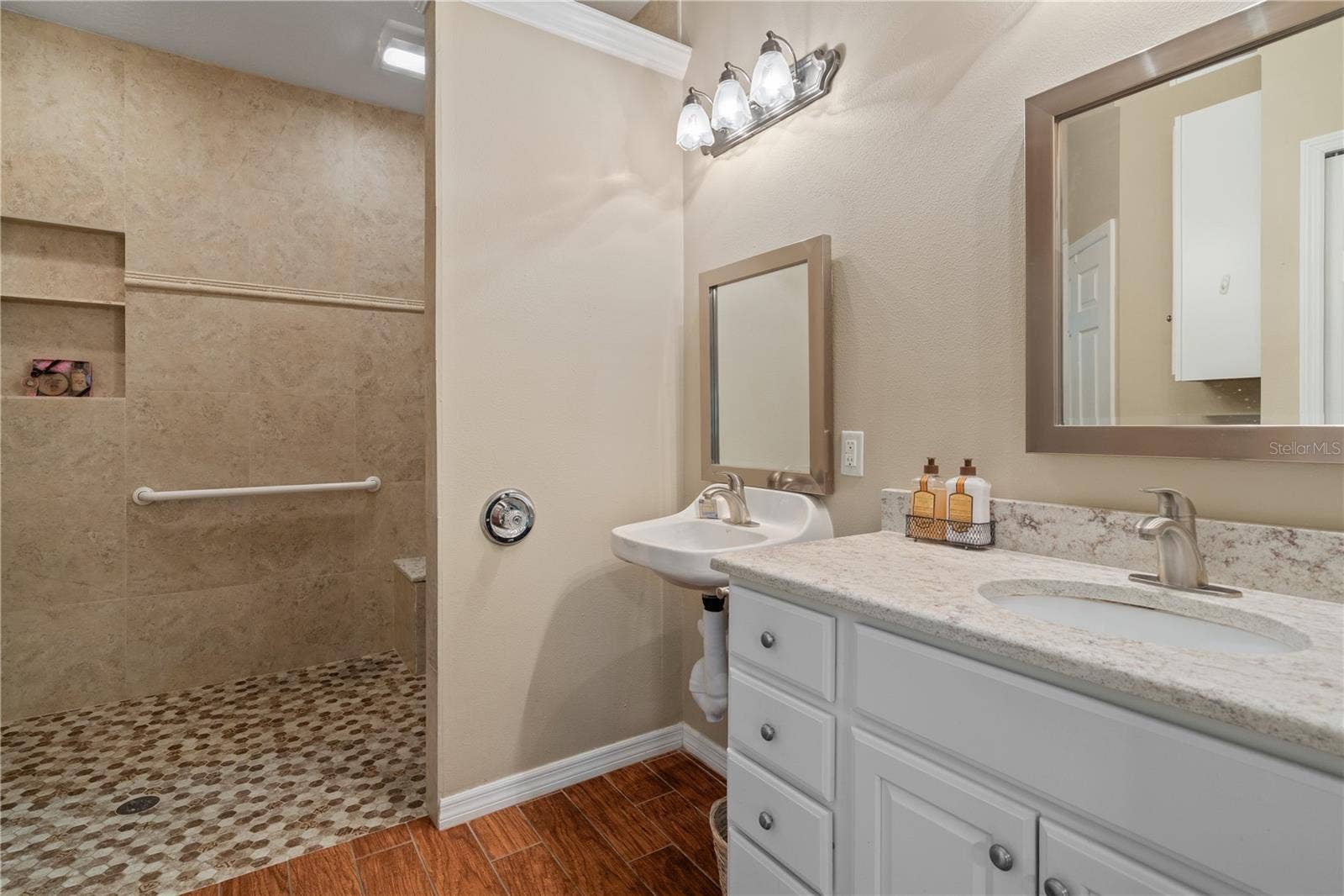5626 CORTINA LANE, Palmetto, FL 34221 5626 CORTINA LANE, Palmetto, FL 34221