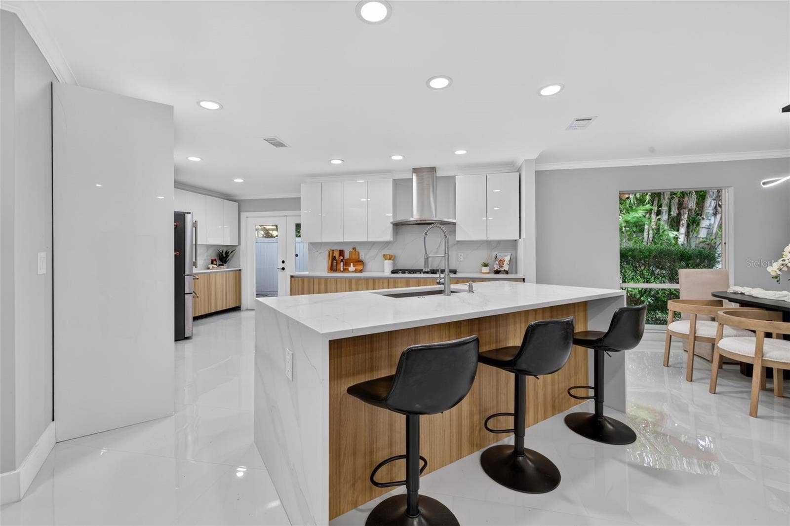 219 MIRAMAR BOULEVARD NE, St Petersburg, FL 33704 219 MIRAMAR BOULEVARD NE, St Petersburg, FL 33704
