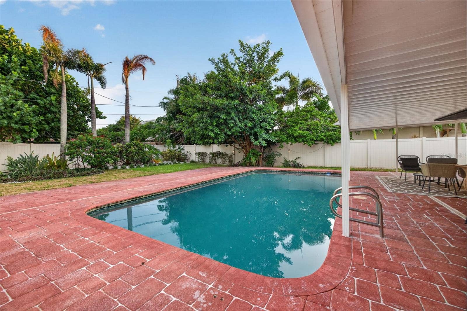219 MIRAMAR BOULEVARD NE, St Petersburg, FL 33704 219 MIRAMAR BOULEVARD NE, St Petersburg, FL 33704