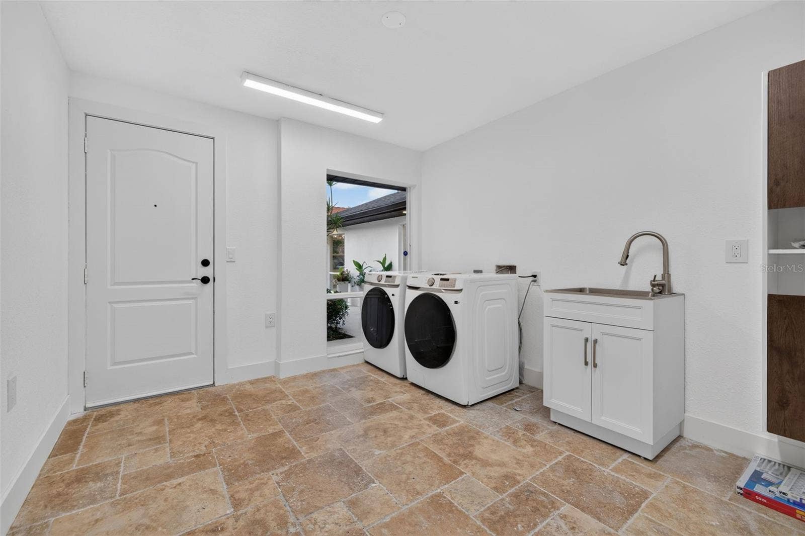 219 MIRAMAR BOULEVARD NE, St Petersburg, FL 33704 219 MIRAMAR BOULEVARD NE, St Petersburg, FL 33704