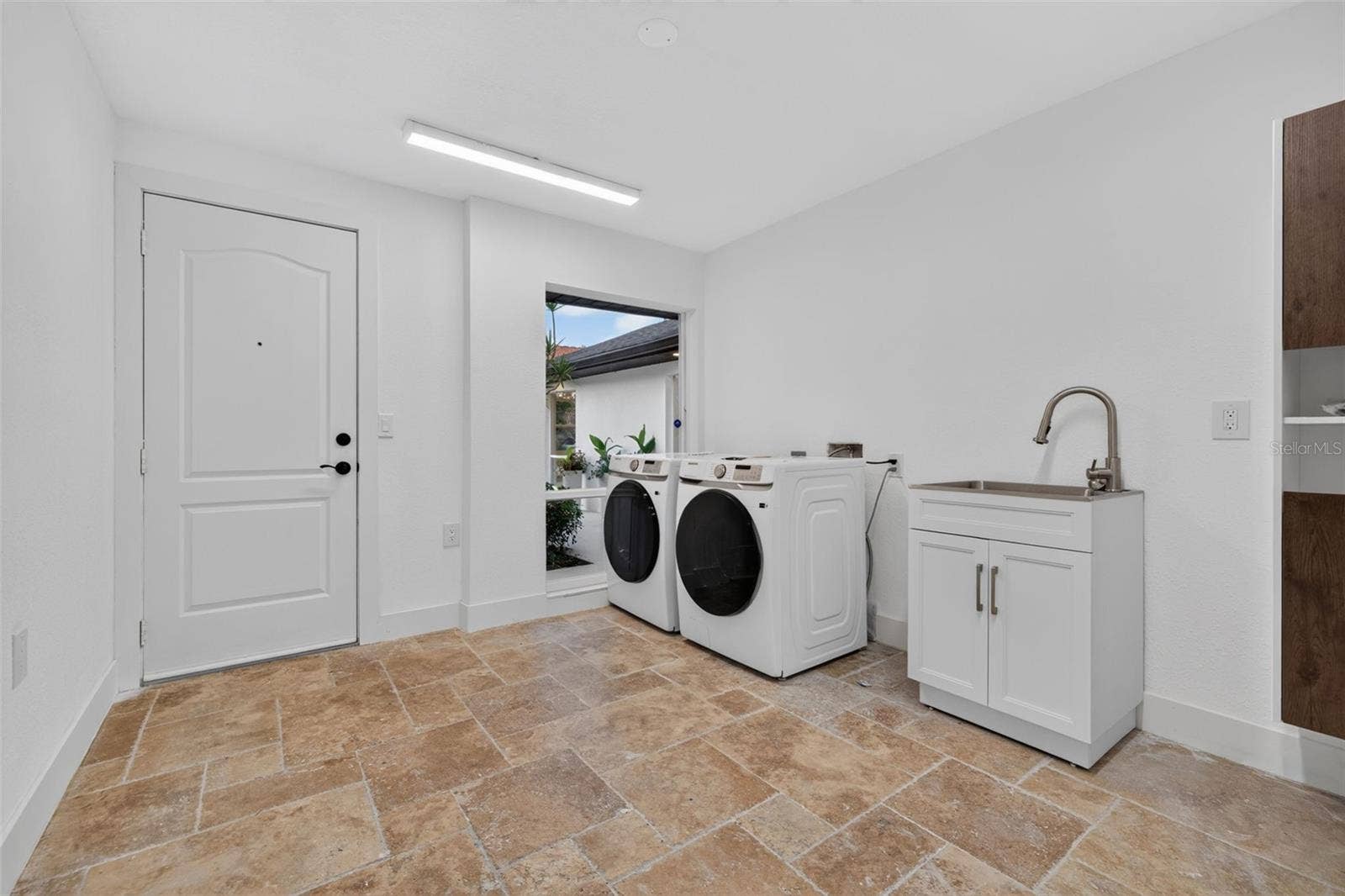 219 MIRAMAR BOULEVARD NE, St Petersburg, FL 33704 219 MIRAMAR BOULEVARD NE, St Petersburg, FL 33704