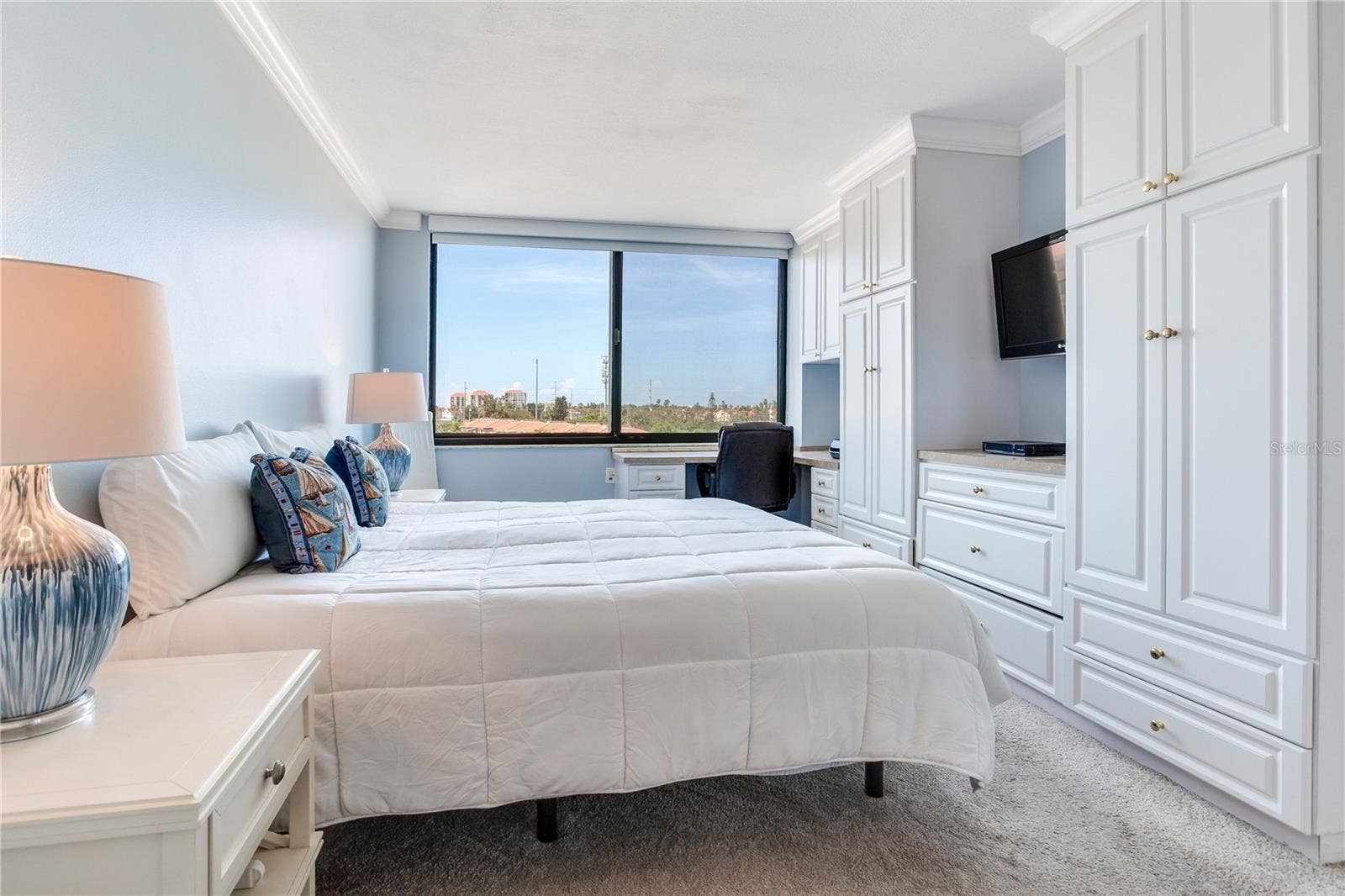 6104 PALMA DEL MAR BOULEVARD S, #404, St Petersburg, FL 33715