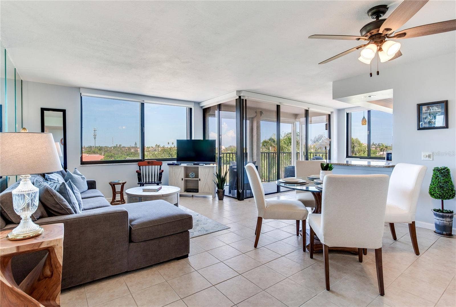 6104 PALMA DEL MAR BOULEVARD S, #404, St Petersburg, FL 33715