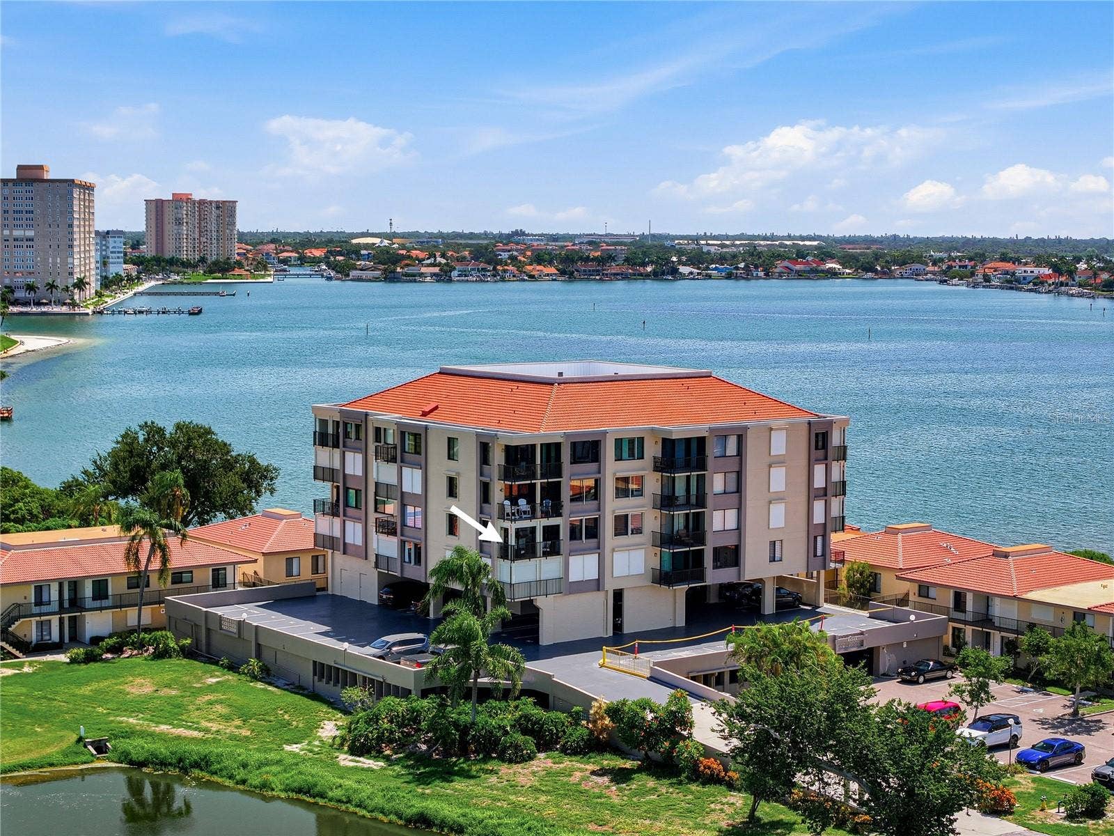 6104 PALMA DEL MAR BOULEVARD S, #404, St Petersburg, FL 33715