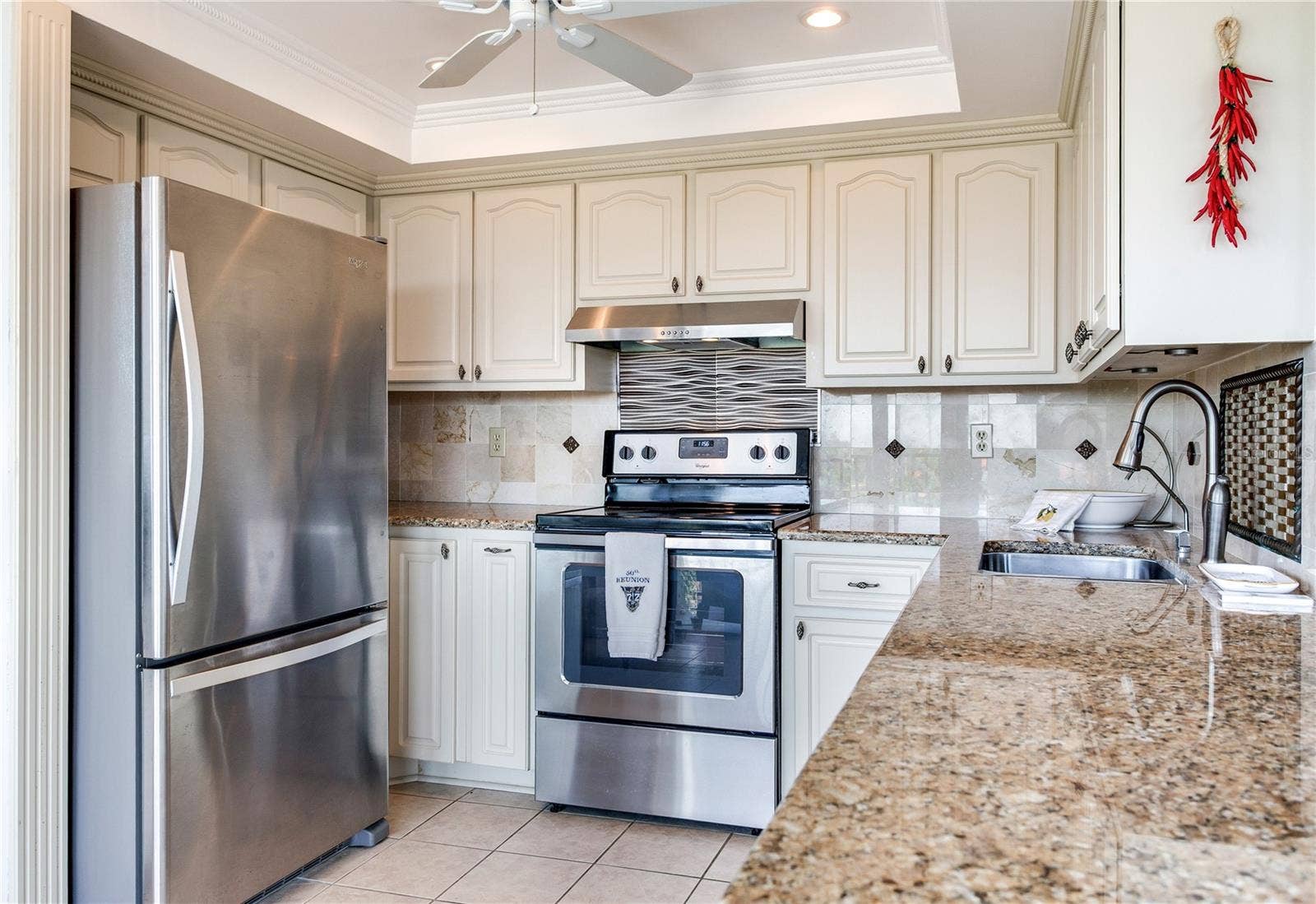 6104 PALMA DEL MAR BOULEVARD S, #404, St Petersburg, FL 33715