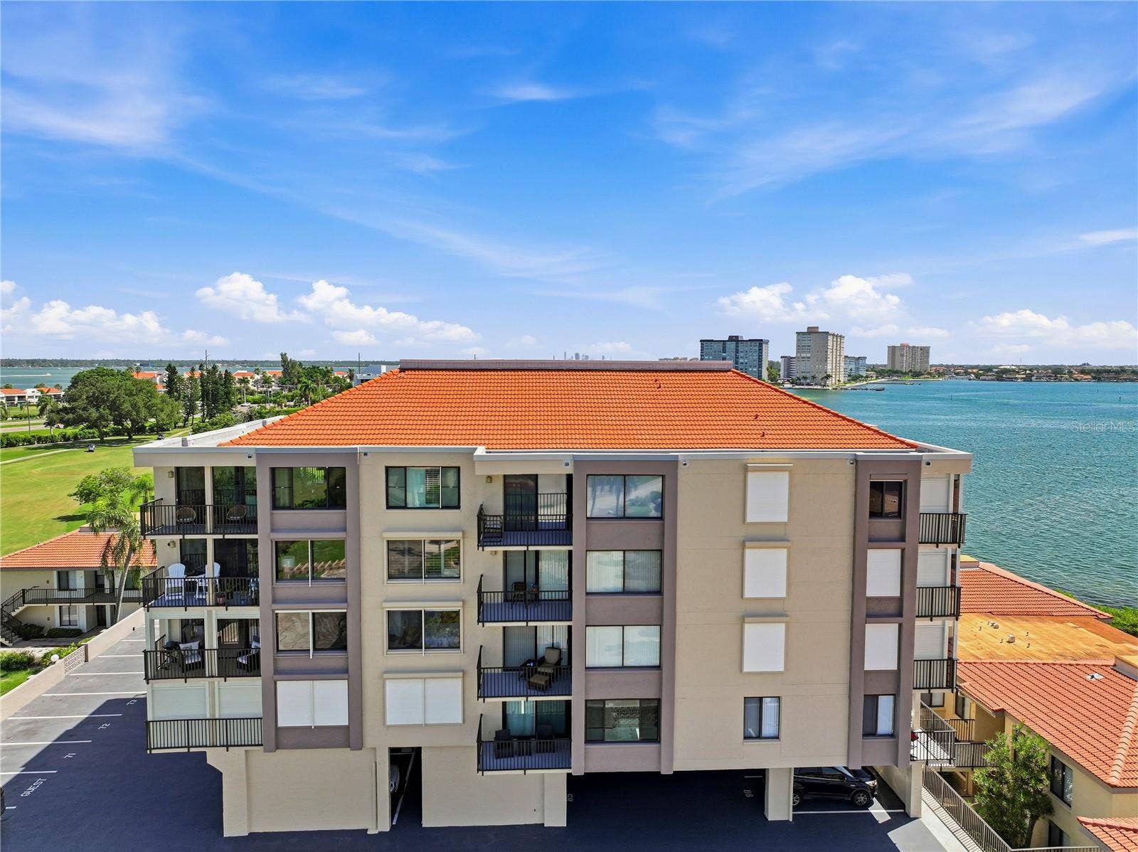 6104 PALMA DEL MAR BOULEVARD S, #404, St Petersburg, FL 33715