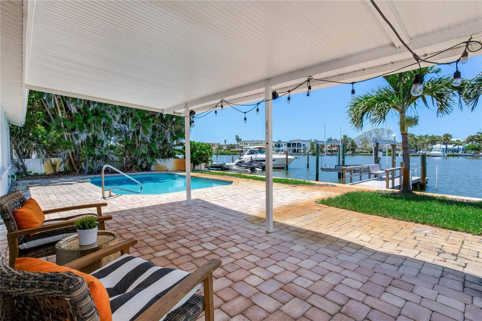 16458 REDINGTON DRIVE, Redington Beach, FL 33708