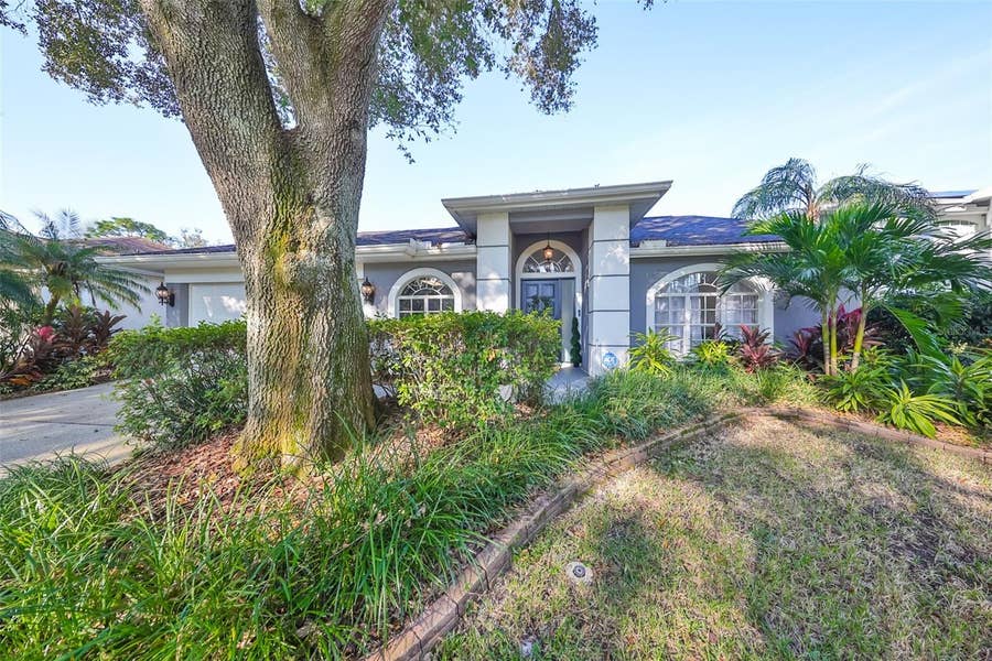 Property photo for 9309 HAMPSHIRE PARK DRIVE, Tampa, FL