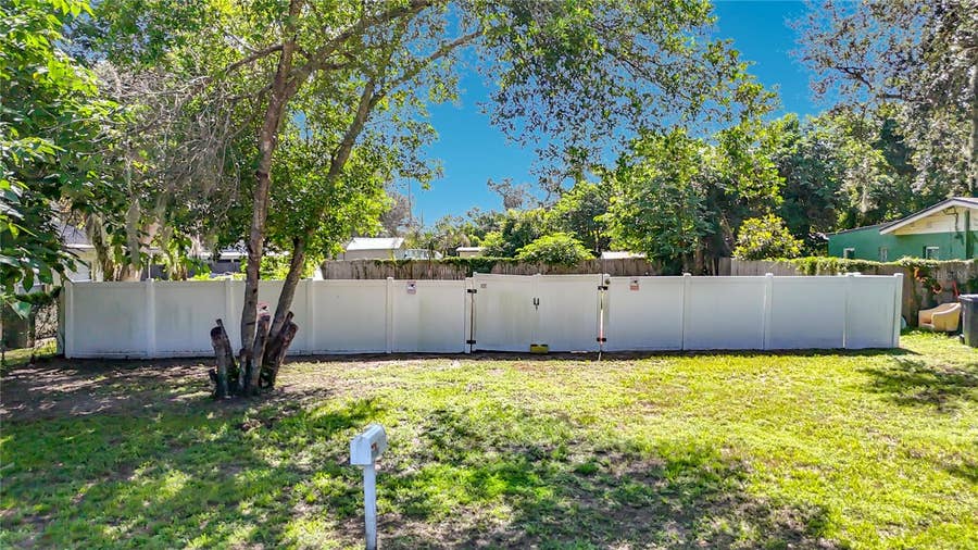 Property photo for 11707 CARVER ST, Thonotosassa, FL