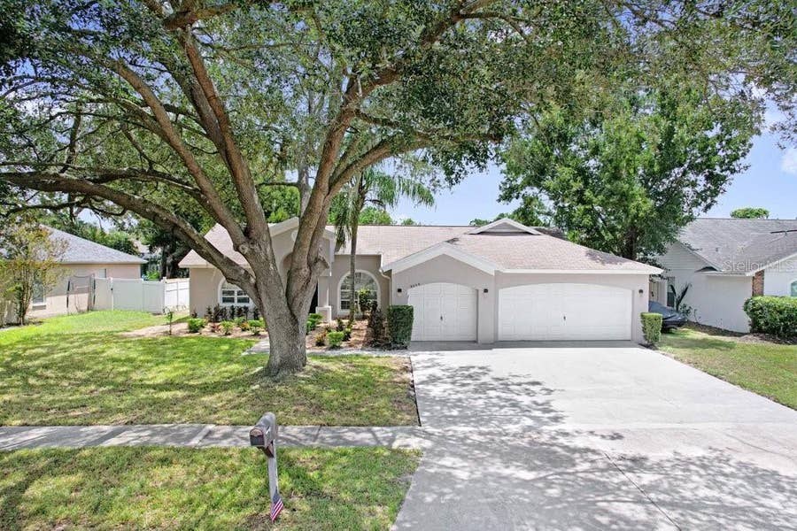 Property photo for 3005 FOLKLORE DRIVE, Valrico, FL
