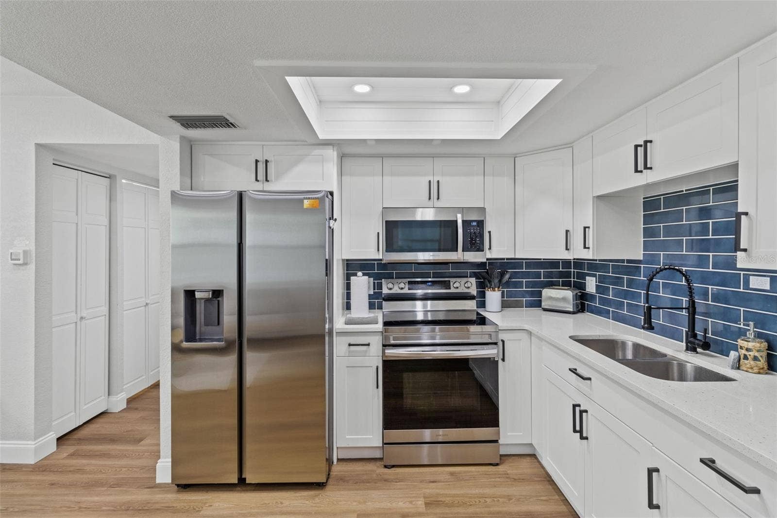 9895 1ST STREET E, #5, Treasure Island, FL 33706