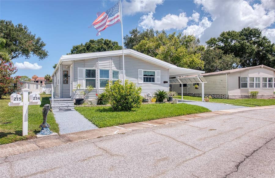 Property photo for 214 DOLPHIN DRIVE N, Oldsmar, FL