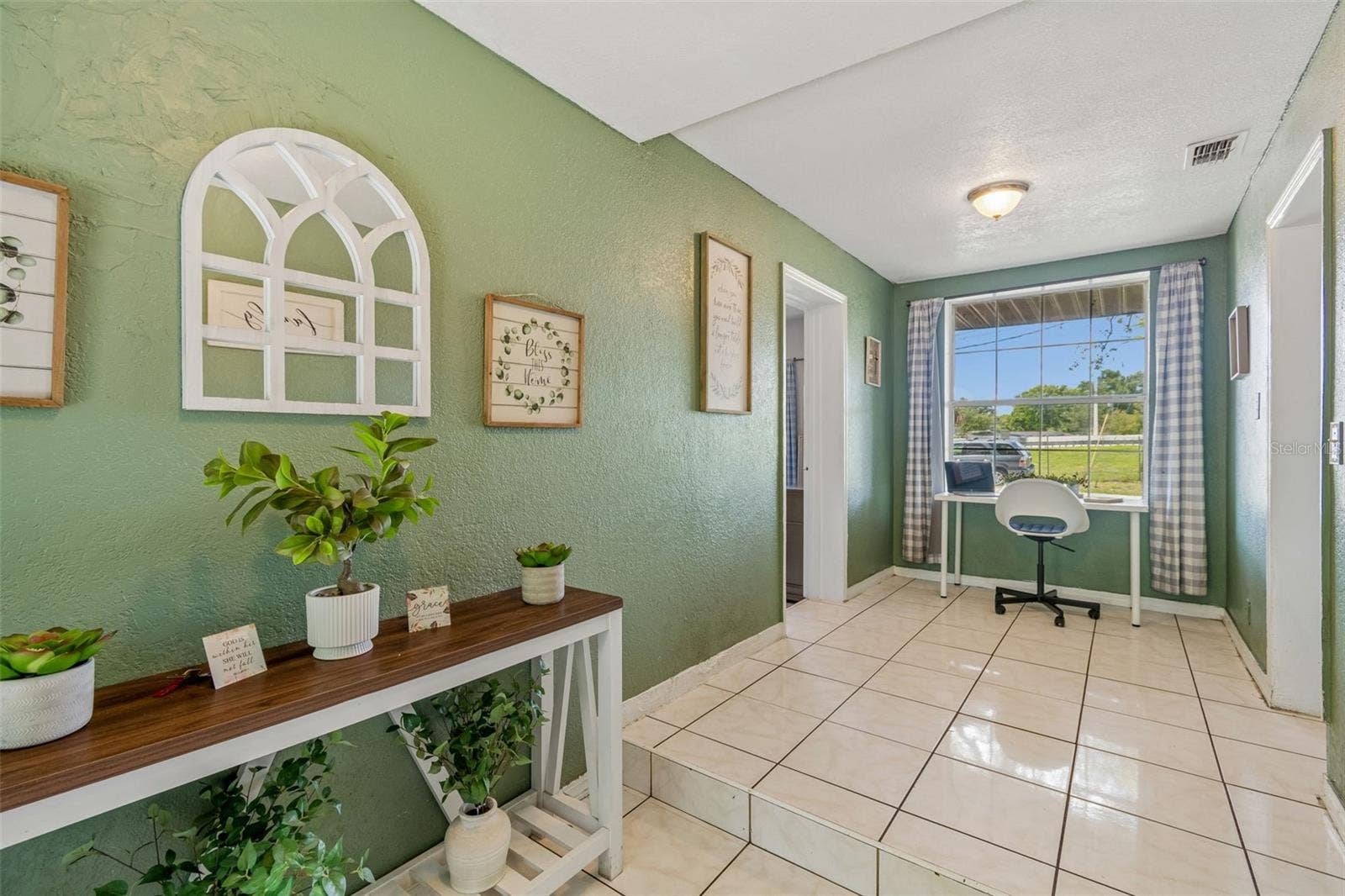 7307 N HUNTLEY AVENUE, Tampa, FL 33604 7307 N HUNTLEY AVENUE, Tampa, FL 33604