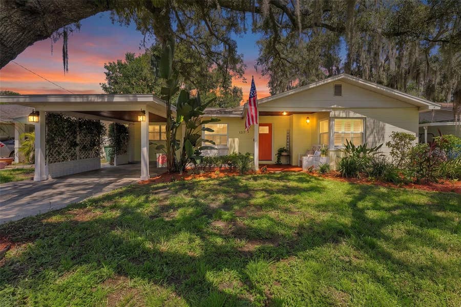 Property photo for 1317 DIVOT LANE, Tampa, FL