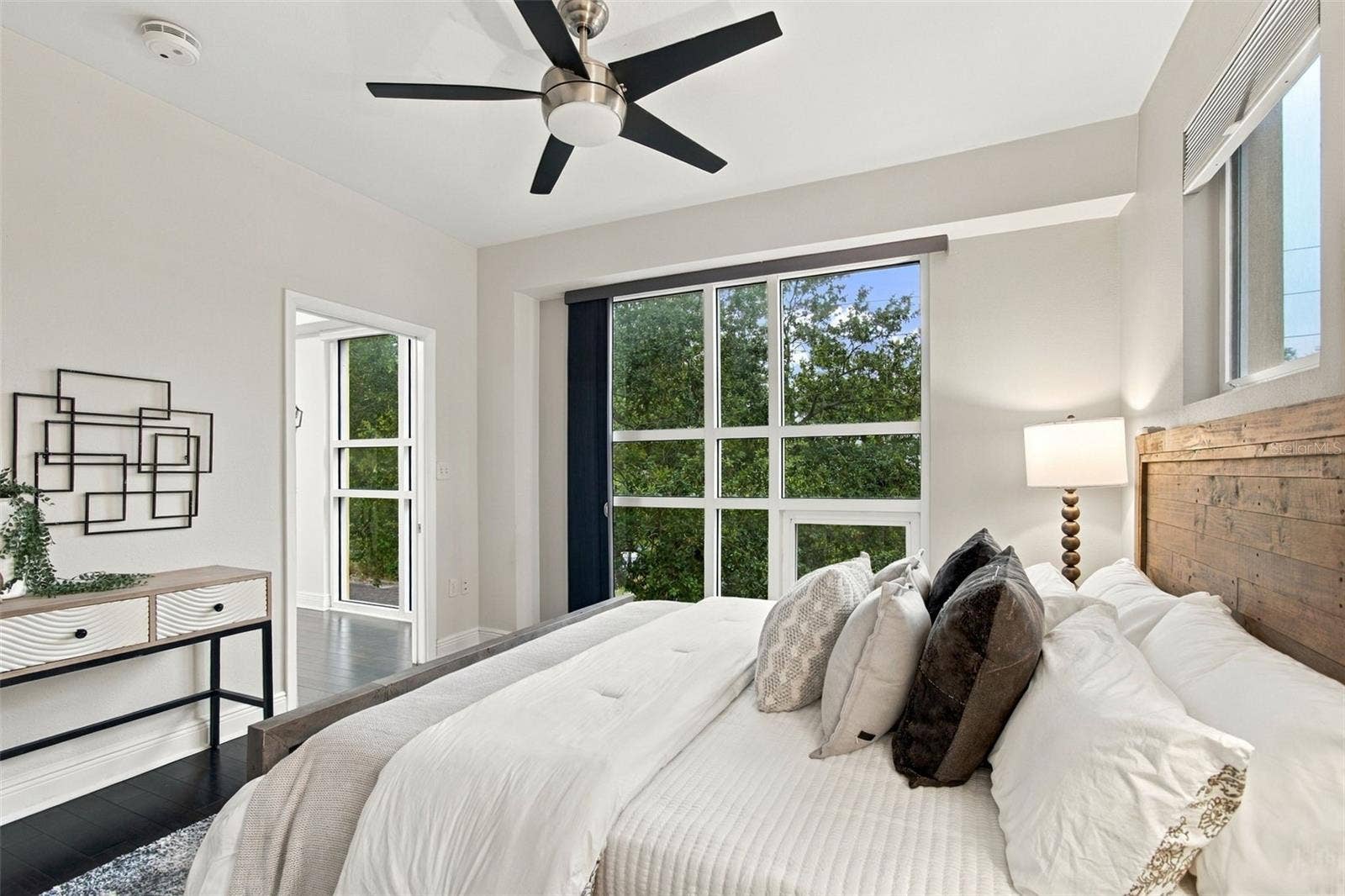 205 5TH AVENUE N, #201, St Petersburg, FL 33701 205 5TH AVENUE N, #201, St Petersburg, FL 33701