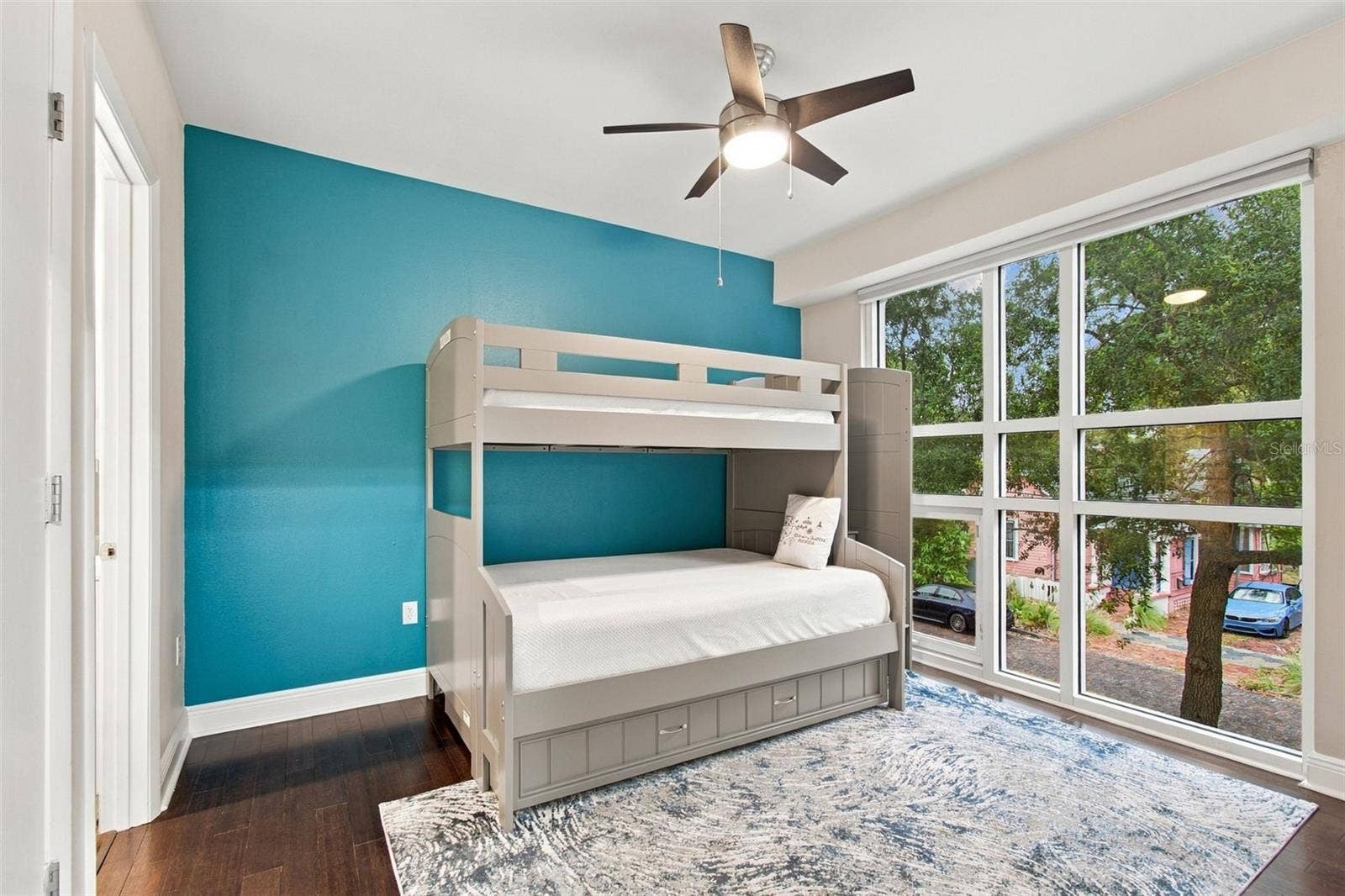 205 5TH AVENUE N, #201, St Petersburg, FL 33701 205 5TH AVENUE N, #201, St Petersburg, FL 33701