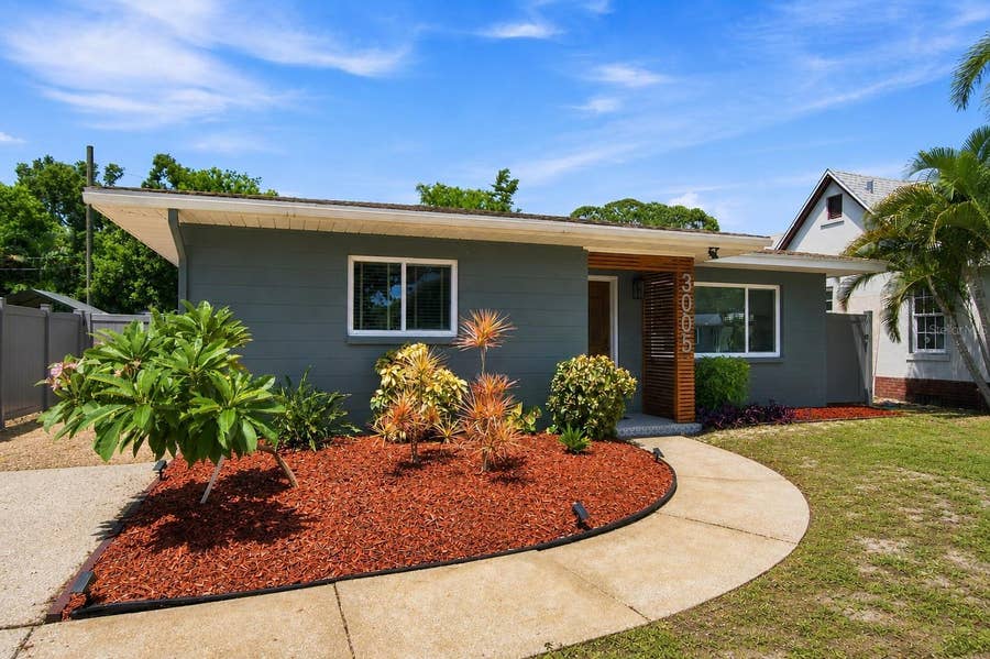 Property photo for 3005 10TH AVENUE N, St Petersburg, FL