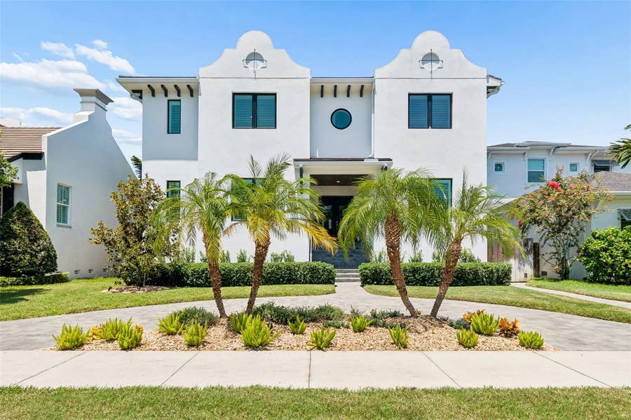 Property photo for 2911 W ALLINE AVENUE, Tampa, FL