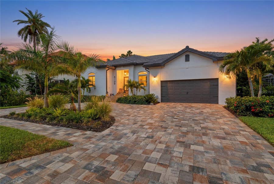 Property photo for 6128 PASADENA POINT BOULEVARD, Gulfport, FL