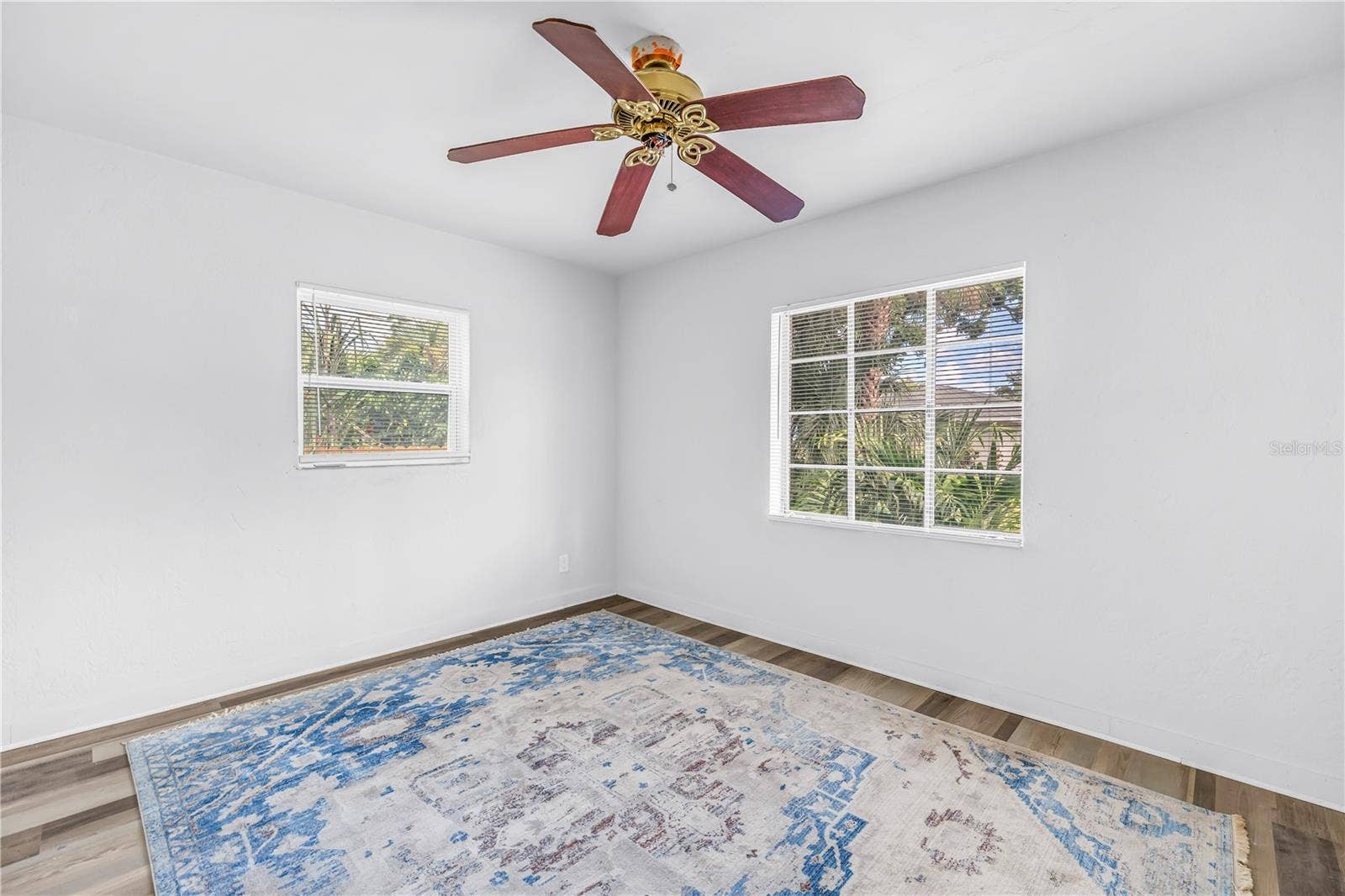 2000 27TH AVENUE N, St Petersburg, FL 33713