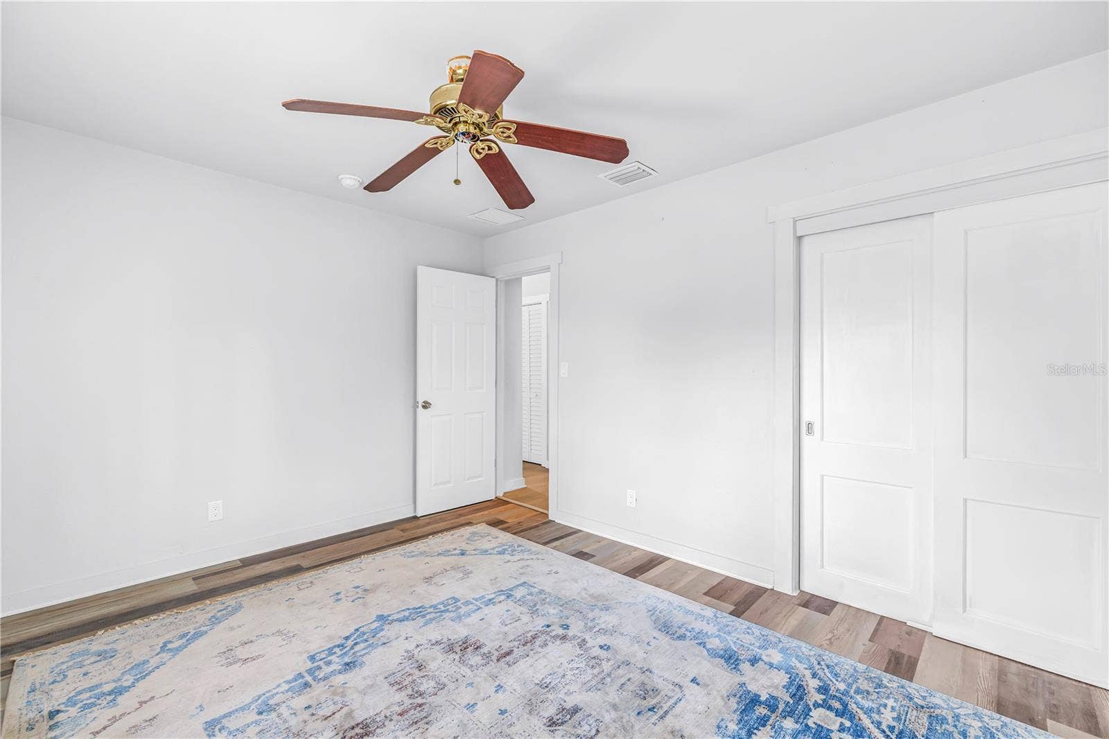 2000 27TH AVENUE N, St Petersburg, FL 33713
