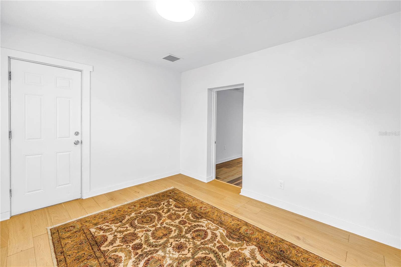 2000 27TH AVENUE N, St Petersburg, FL 33713