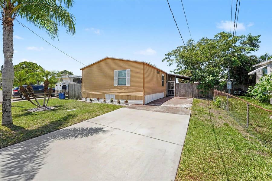 Property photo for 739 DRIFTWOOD LANE, Tarpon Springs, FL