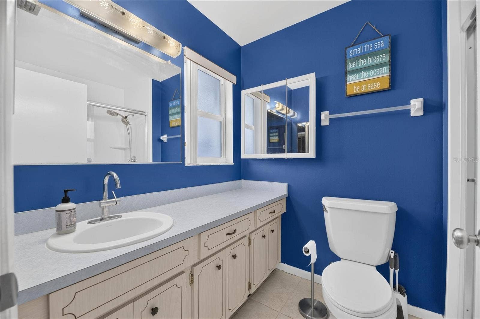 1743 COCO PALM CIRCLE, Sun City Center, FL 33573 1743 COCO PALM CIRCLE, Sun City Center, FL 33573