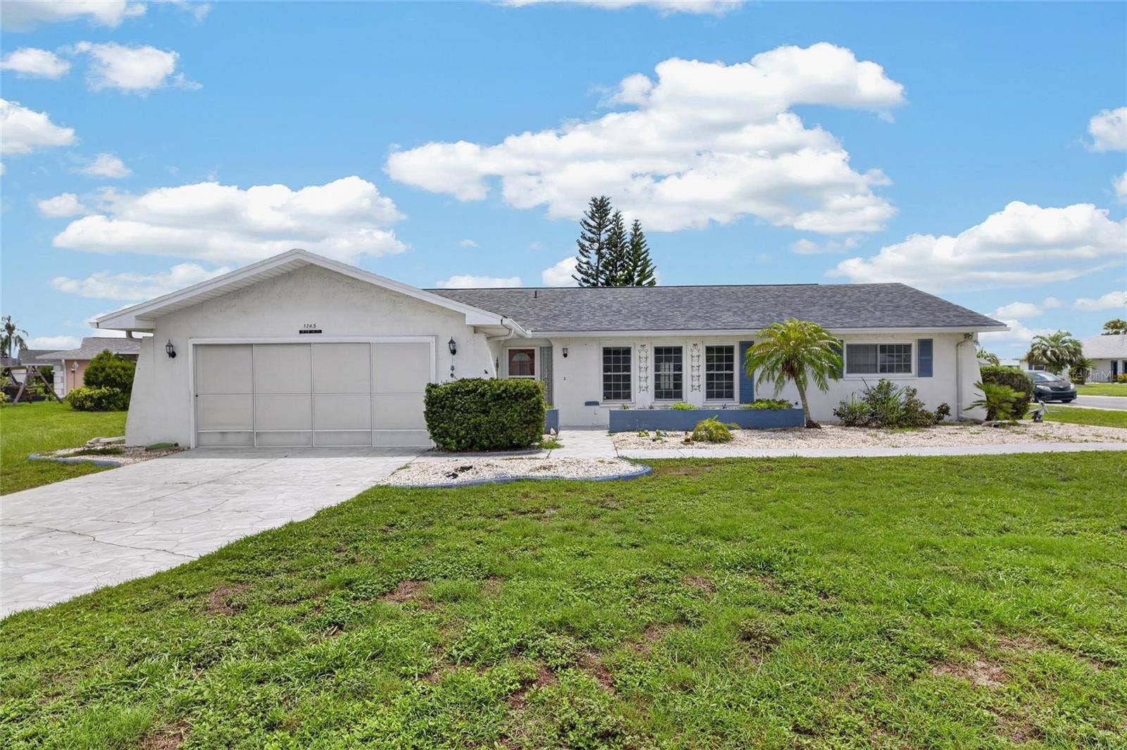 1743 COCO PALM CIRCLE, Sun City Center, FL 33573 1743 COCO PALM CIRCLE, Sun City Center, FL 33573