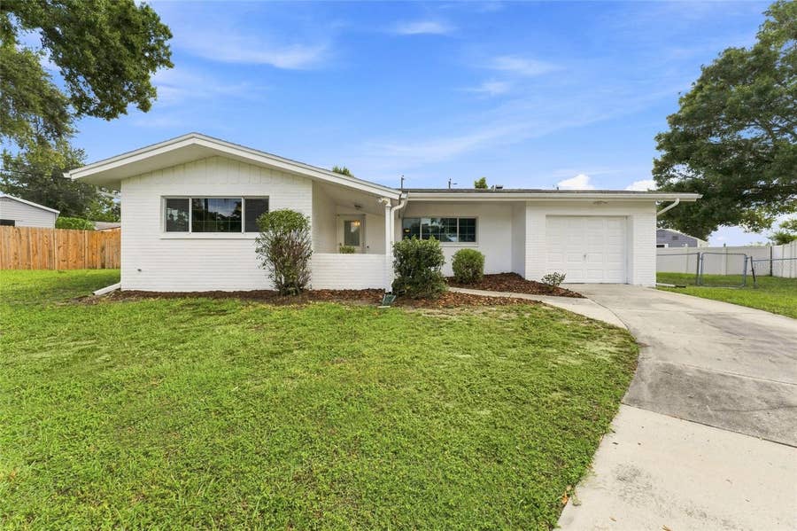 Property photo for 1773 LONDON LN, Clearwater, FL