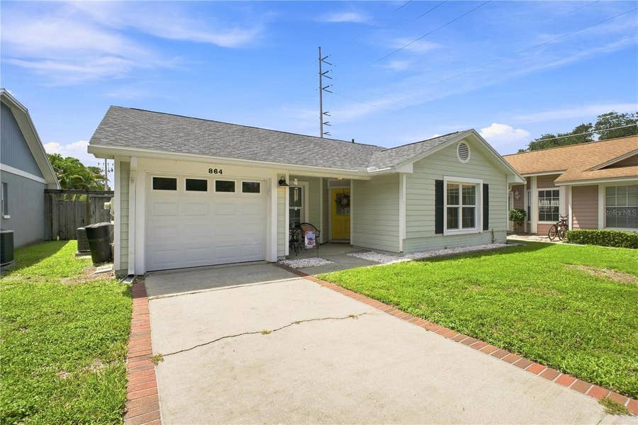 Property photo for 864 FRANKLIN CIRCLE, Palm Harbor, FL