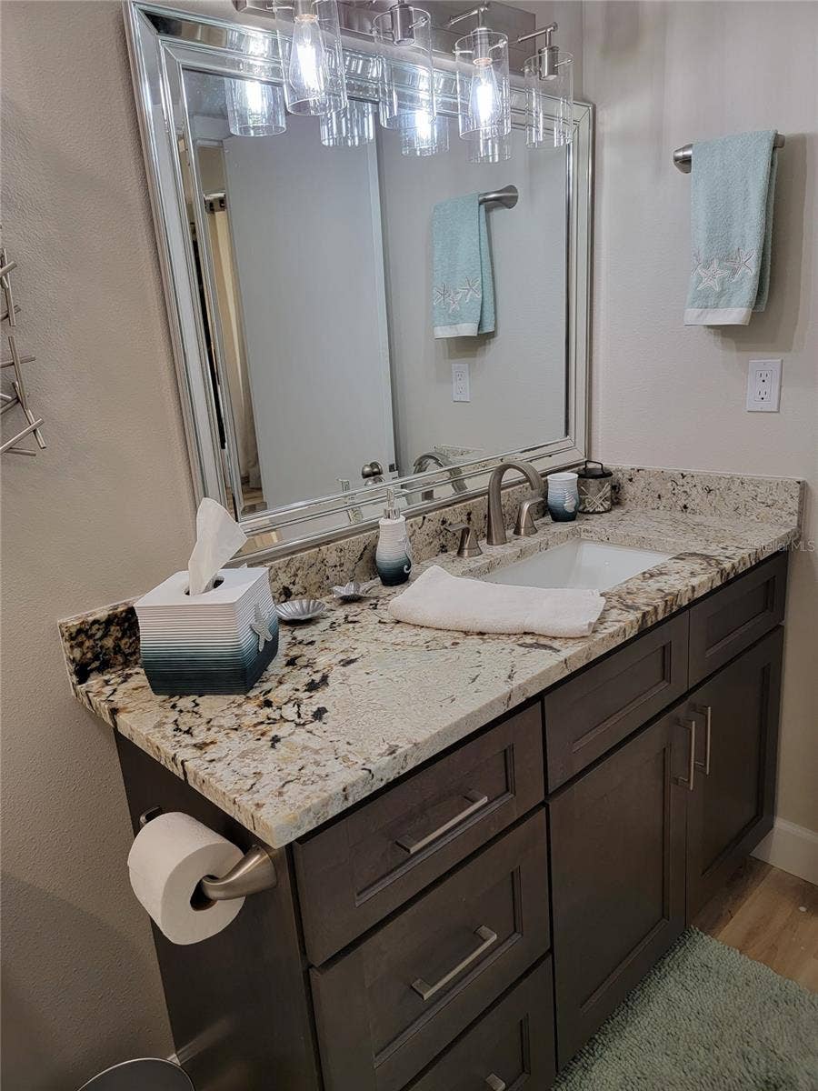 7650 BAYSHORE DRIVE, #302, Treasure Island, FL 33706 7650 BAYSHORE DRIVE, #302, Treasure Island, FL 33706
