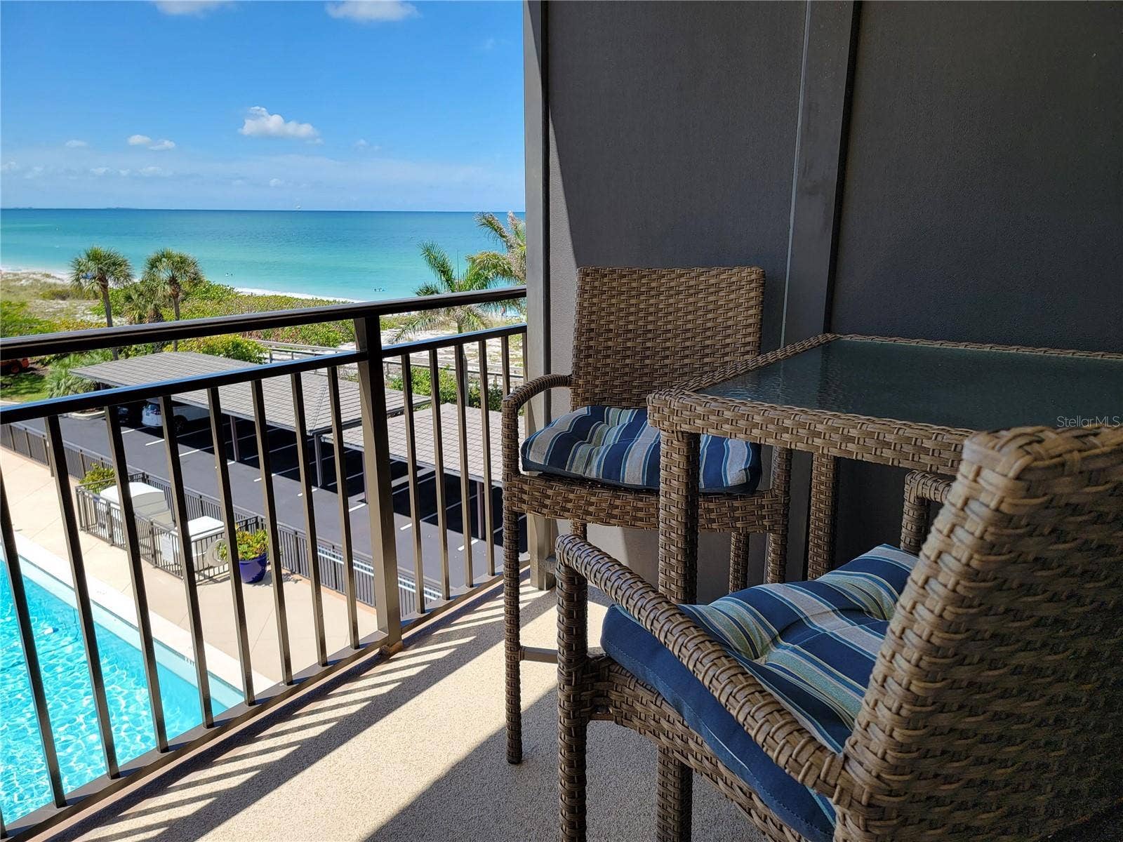 7650 BAYSHORE DRIVE, #302, Treasure Island, FL 33706 7650 BAYSHORE DRIVE, #302, Treasure Island, FL 33706