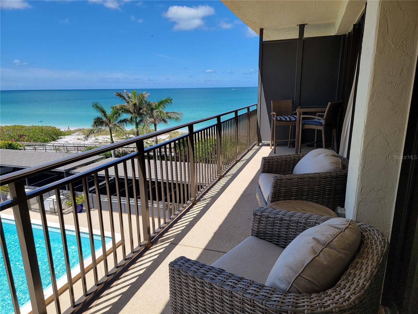 7650 BAYSHORE DRIVE, #302, Treasure Island, FL 33706 7650 BAYSHORE DRIVE, #302, Treasure Island, FL 33706