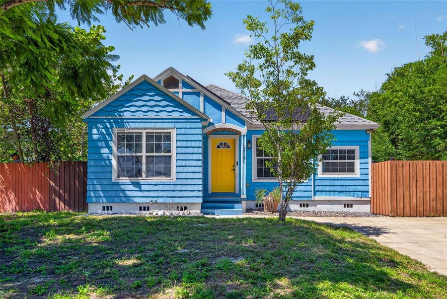 Property photo for 2101 20TH AVENUE N, St Petersburg, FL