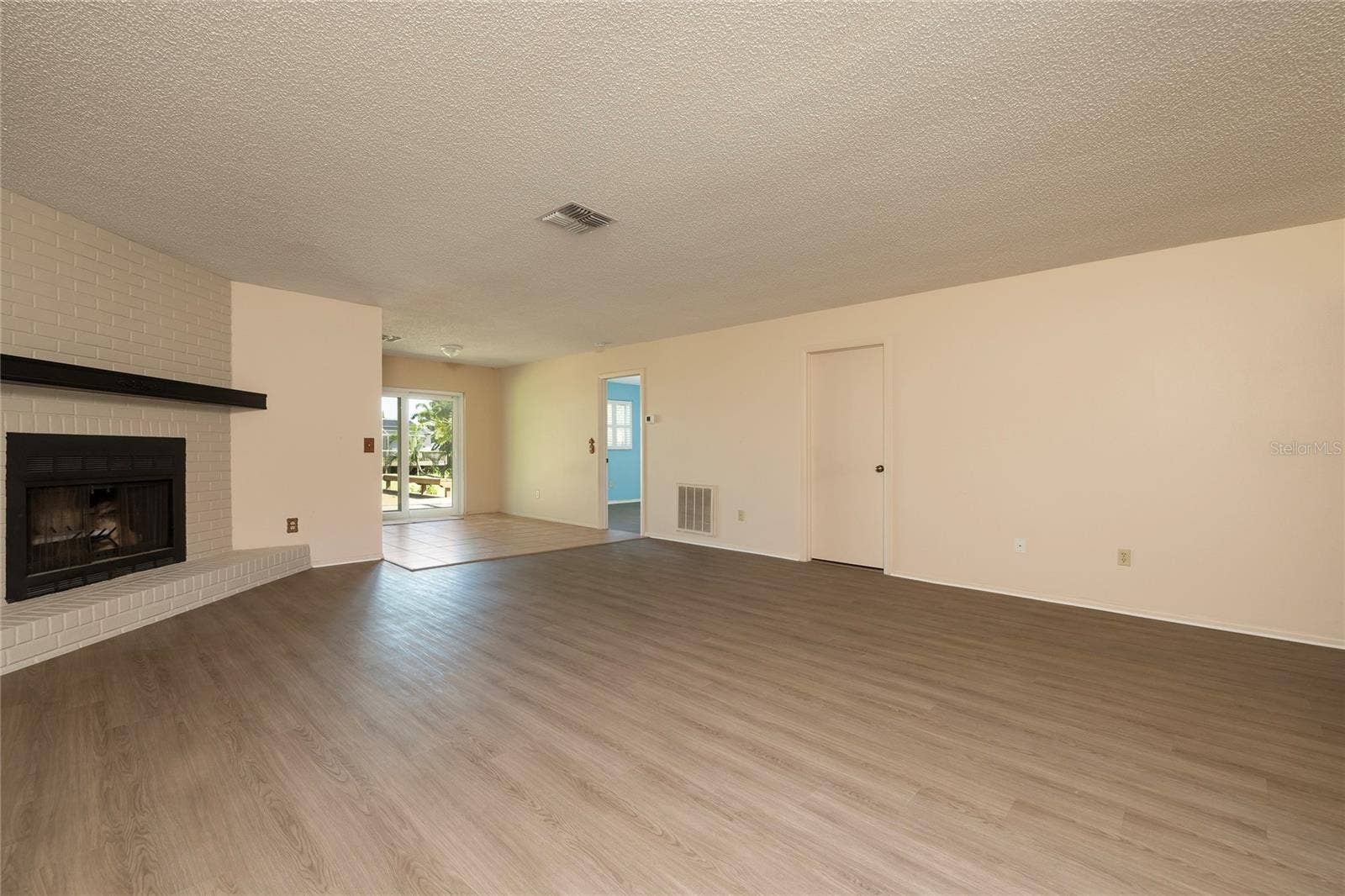 6355 102ND TERRACE N, Pinellas Park, FL 33782 6355 102ND TERRACE N, Pinellas Park, FL 33782