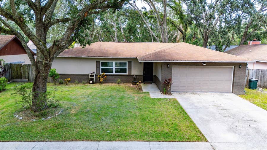 Property photo for 2423 FORREST CREST CIR, Lutz, FL