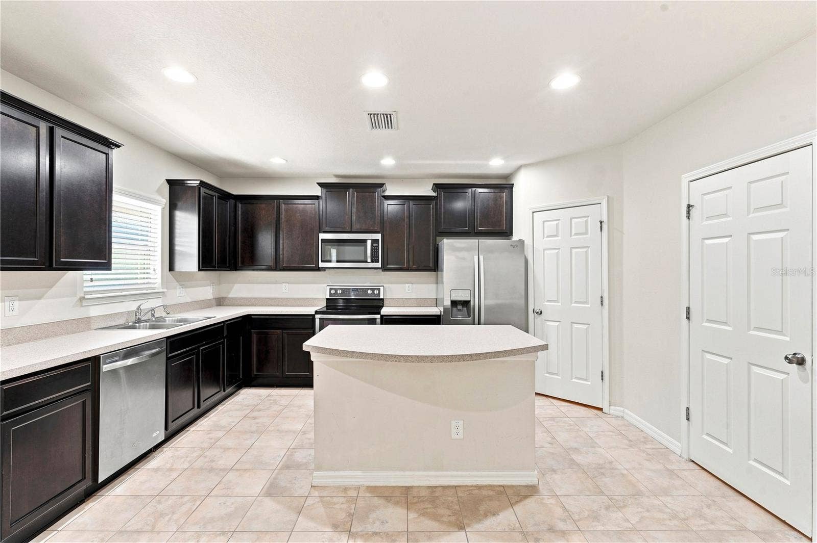 4824 CHATTERTON WAY, Riverview, FL 33578 4824 CHATTERTON WAY, Riverview, FL 33578